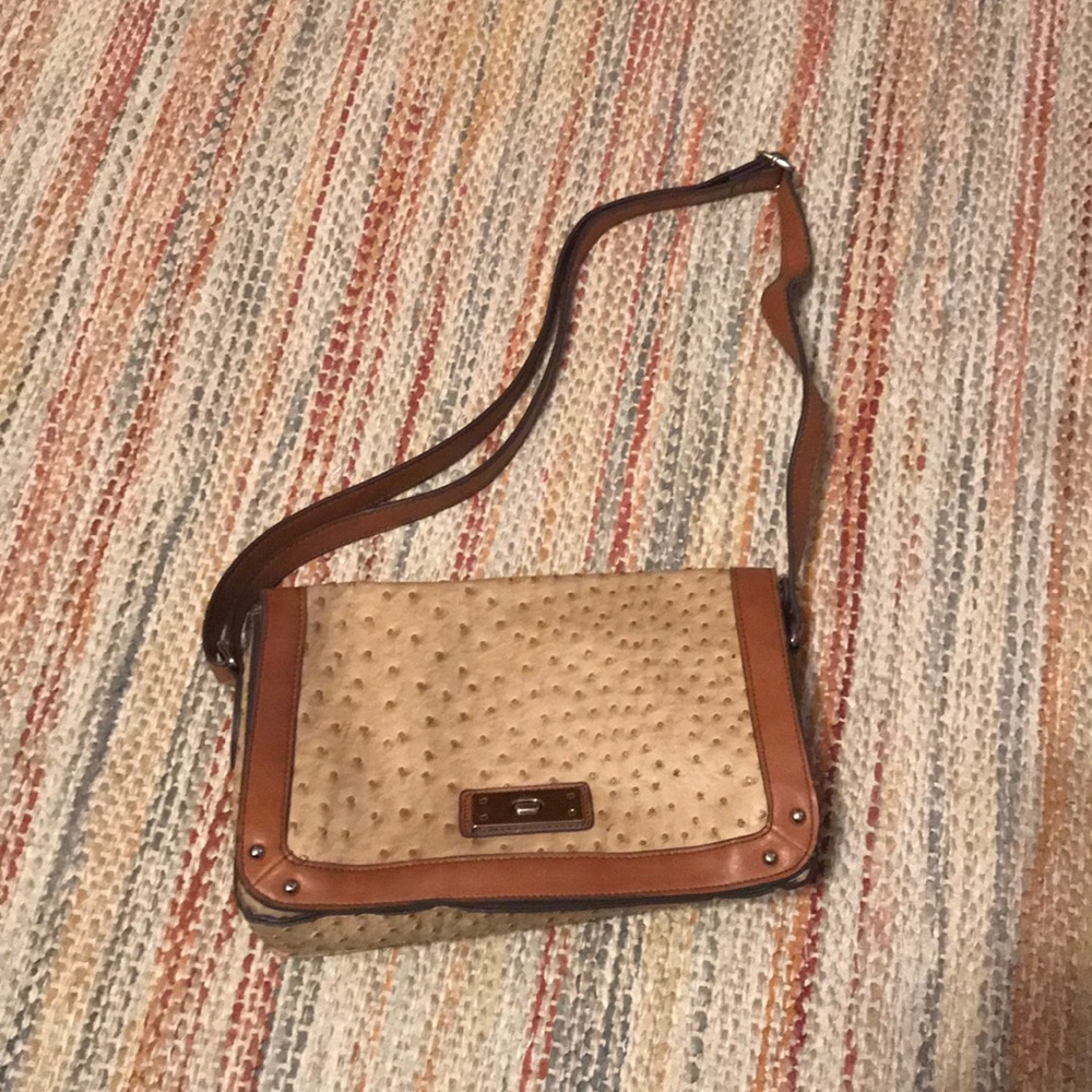 Crossbody purse